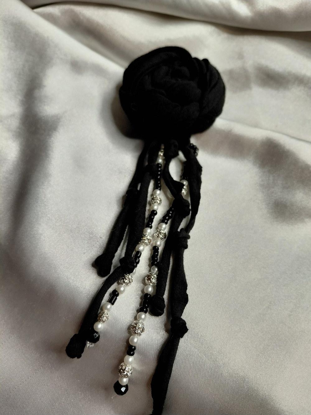 CLIP-ON BEADED ROSET - Picture 4 of 16